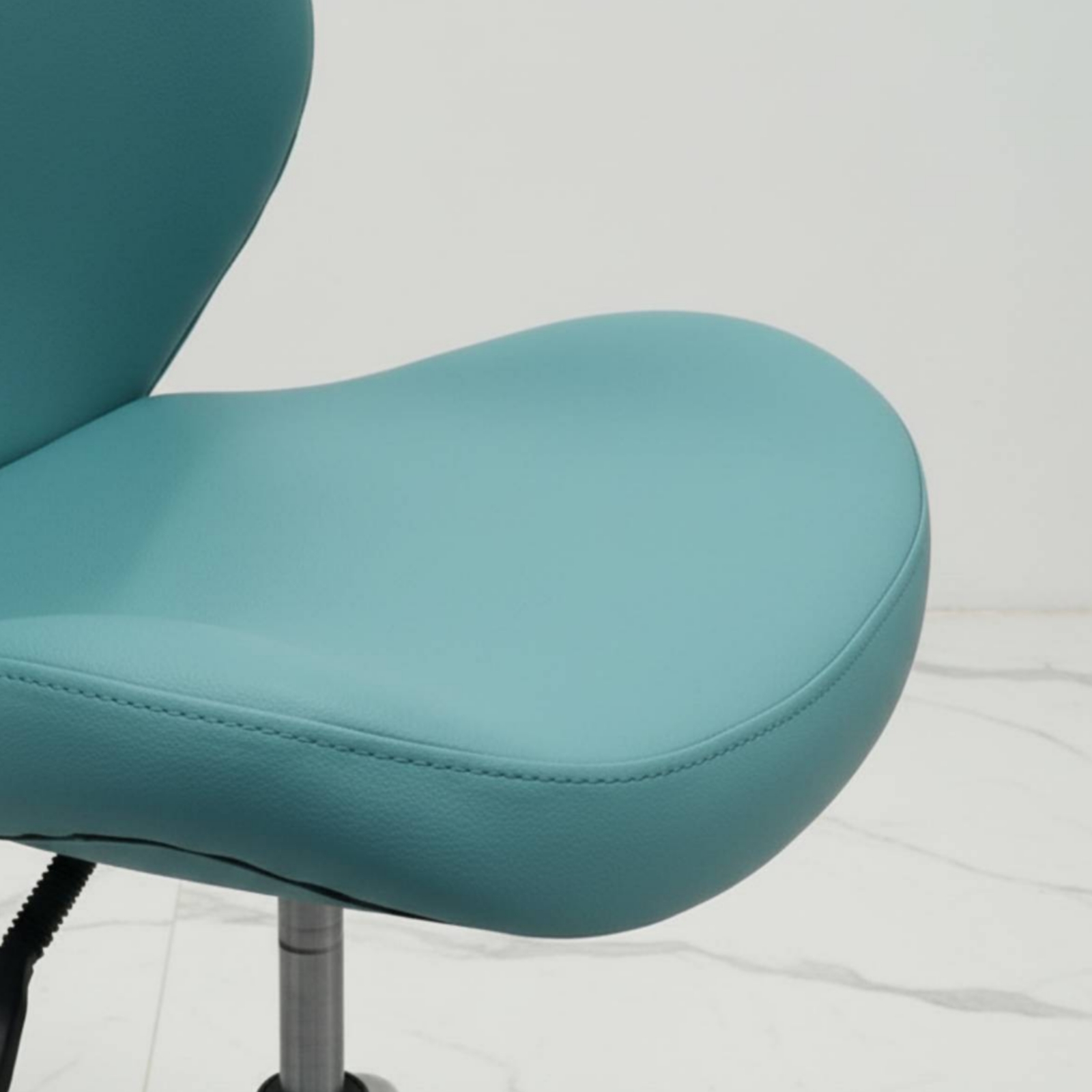 Kursi Putar Berlapis Kain Kurs - Office Furniture ulasan dan harga